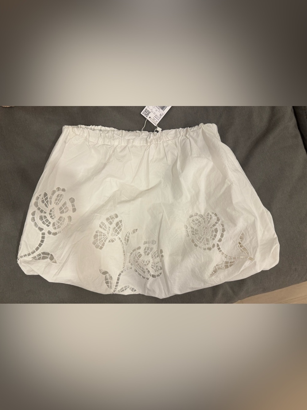NWT Mango White Balloon Skirt, size 4